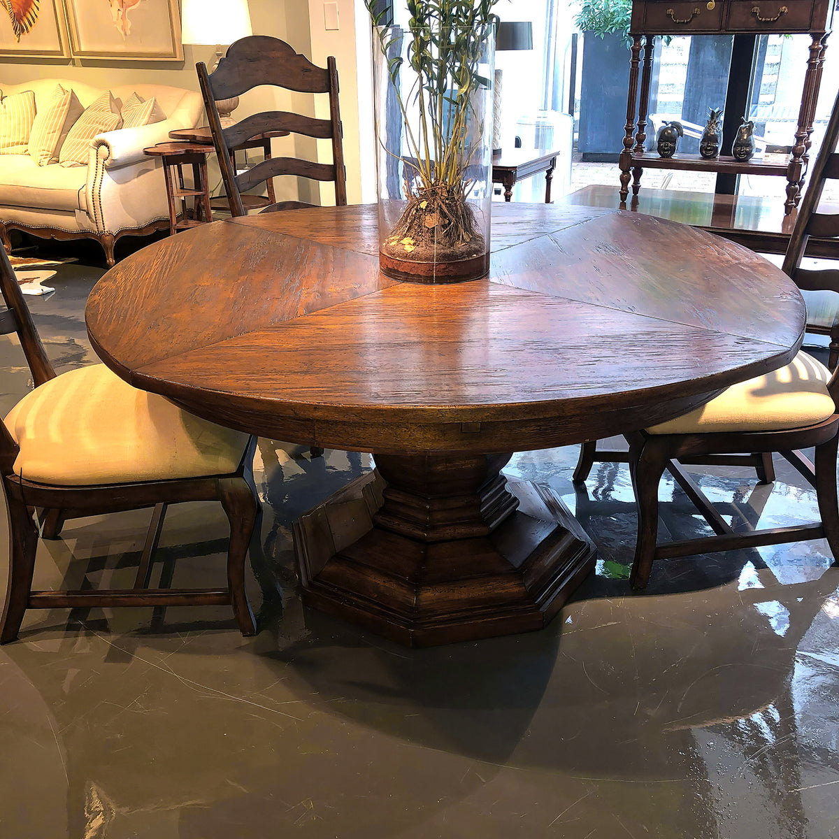 French Provincial Extension Round Dining Table