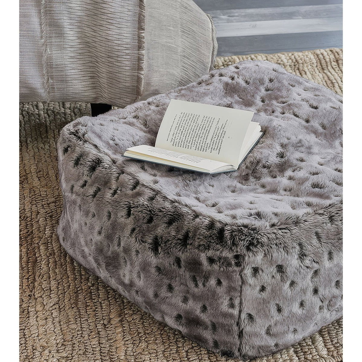 Arctic Lynx Faux Fur Pouf - English Georgian America