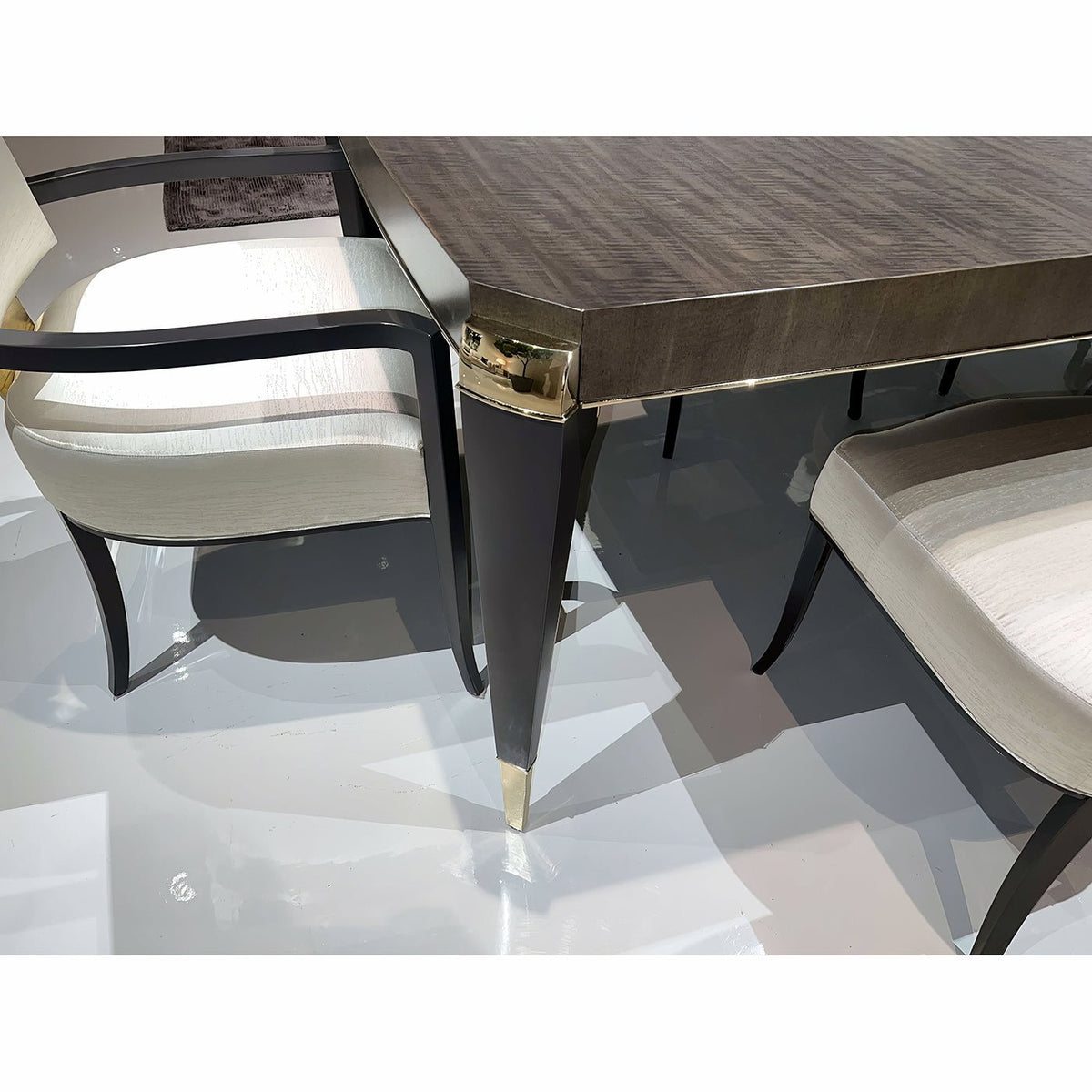 Art Deco Style Extendable Dining Table - English Georgian America