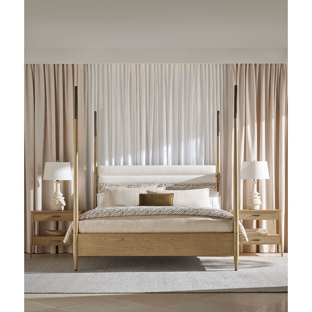 Coastal Mid - Century Modern Oak Four - Poster King Bed - English Georgian America