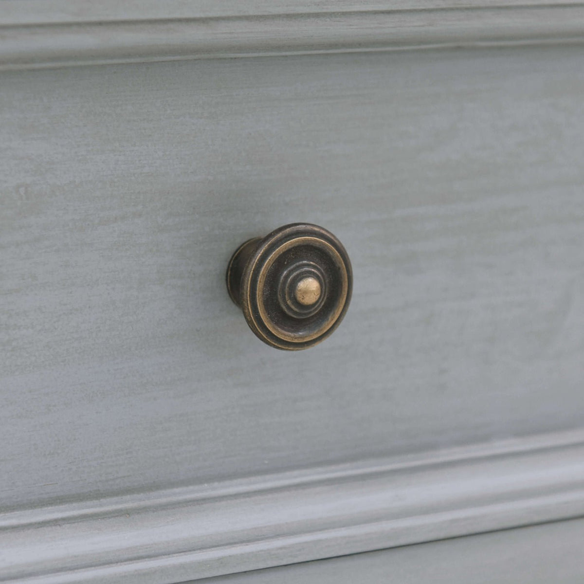 Country Style Three Drawer End Table in Charleston Gray - English Georgian America