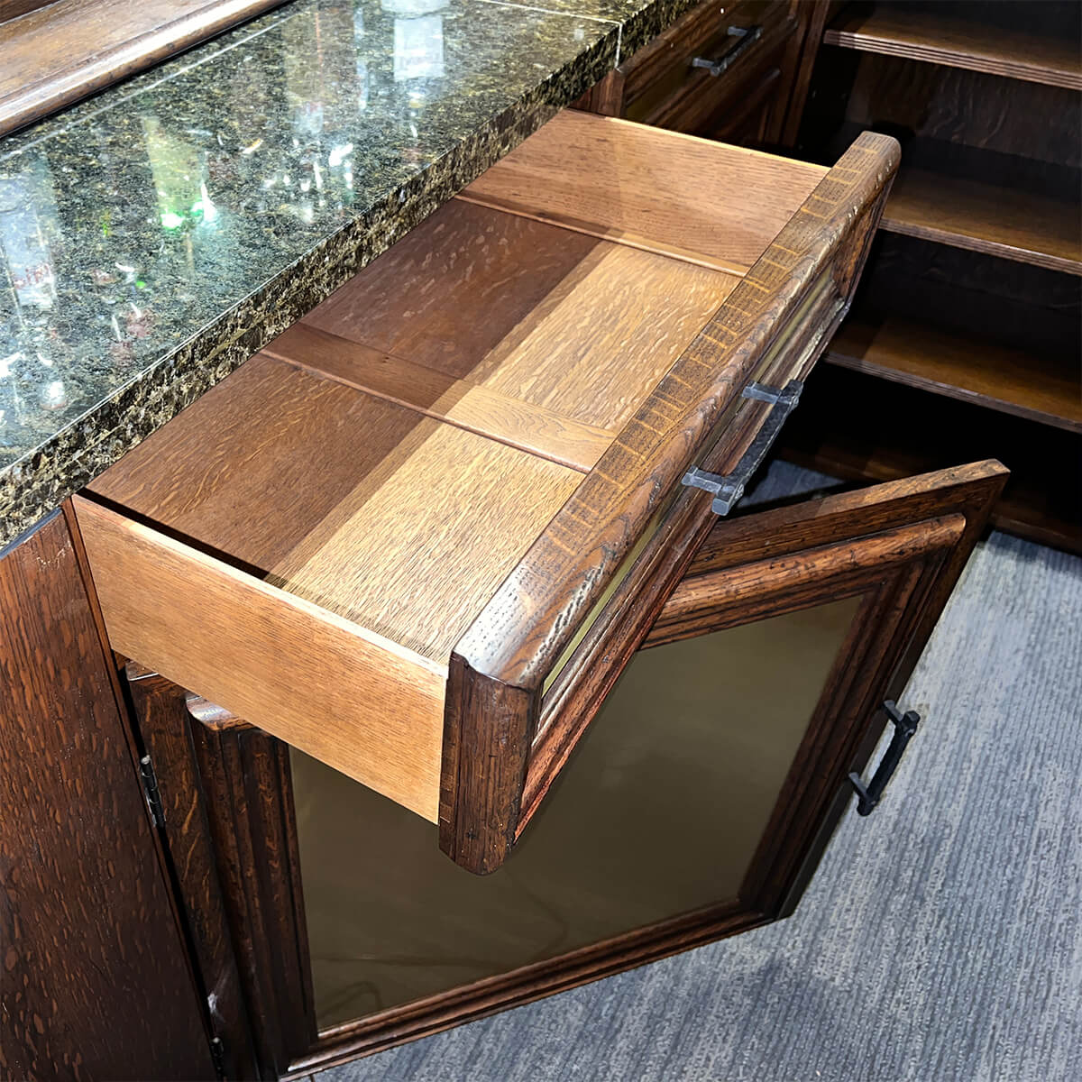 Early English Antique Bar - English Georgian America