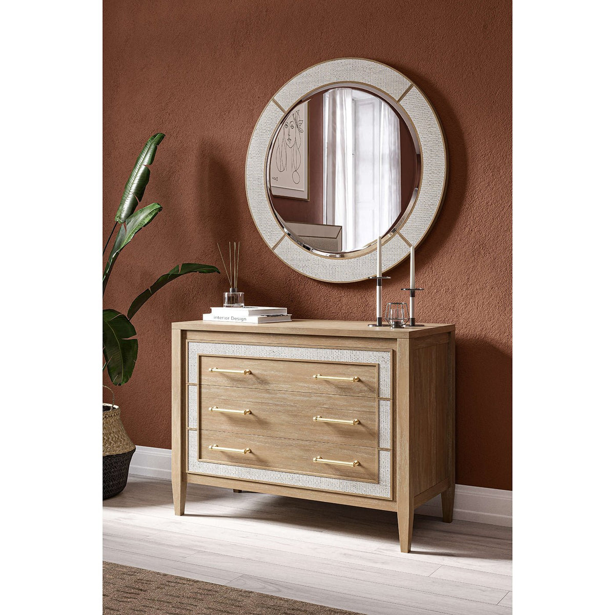 English Coastal Modern Chest of Drawers - English Georgian America