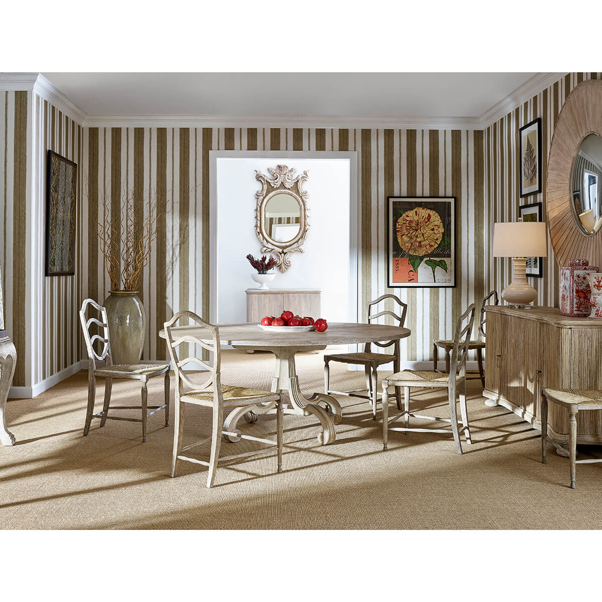 English Round Oak Dining Table - Venetian Silver - English Georgian America