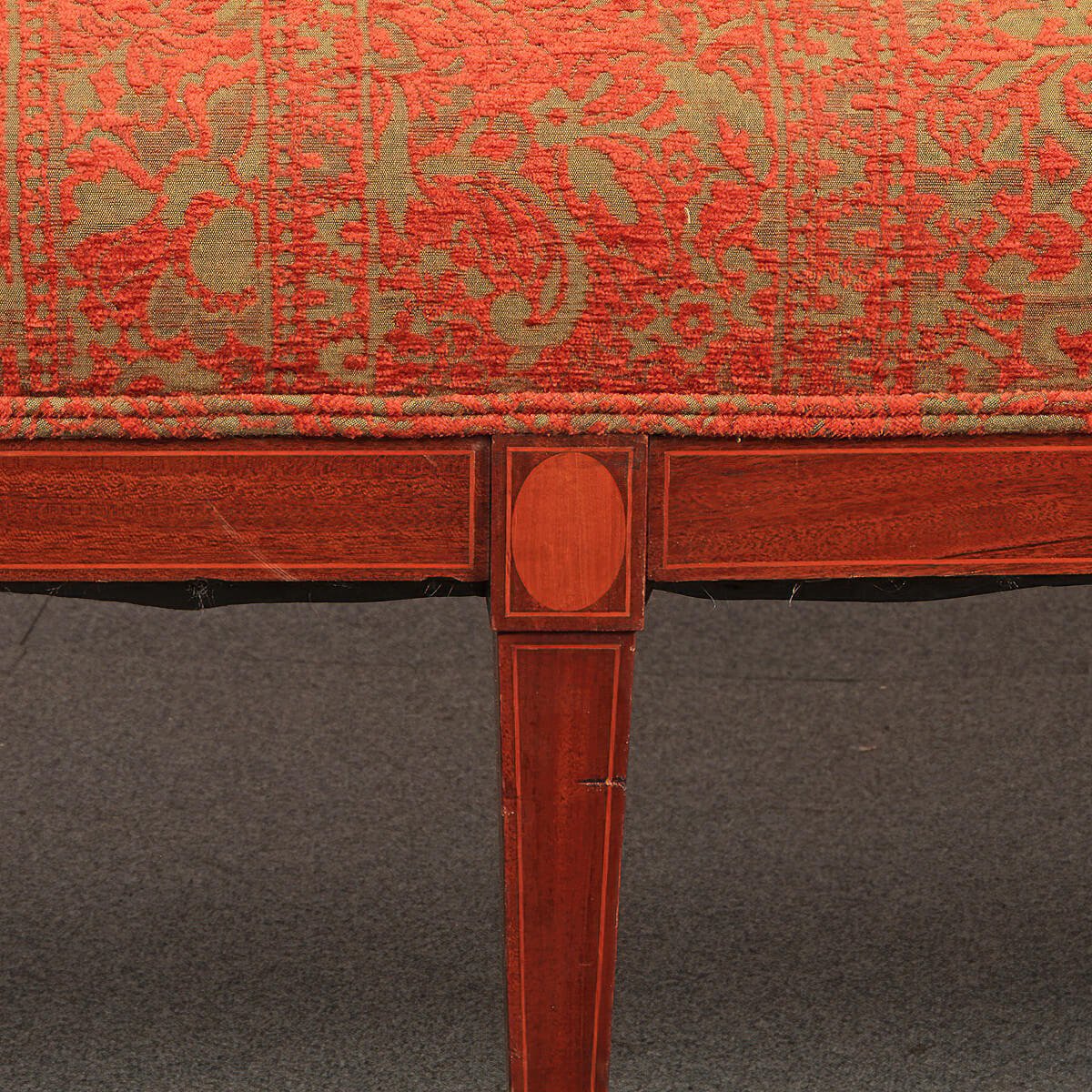 Federal Mahogany Inlaid Sofa - English Georgian America
