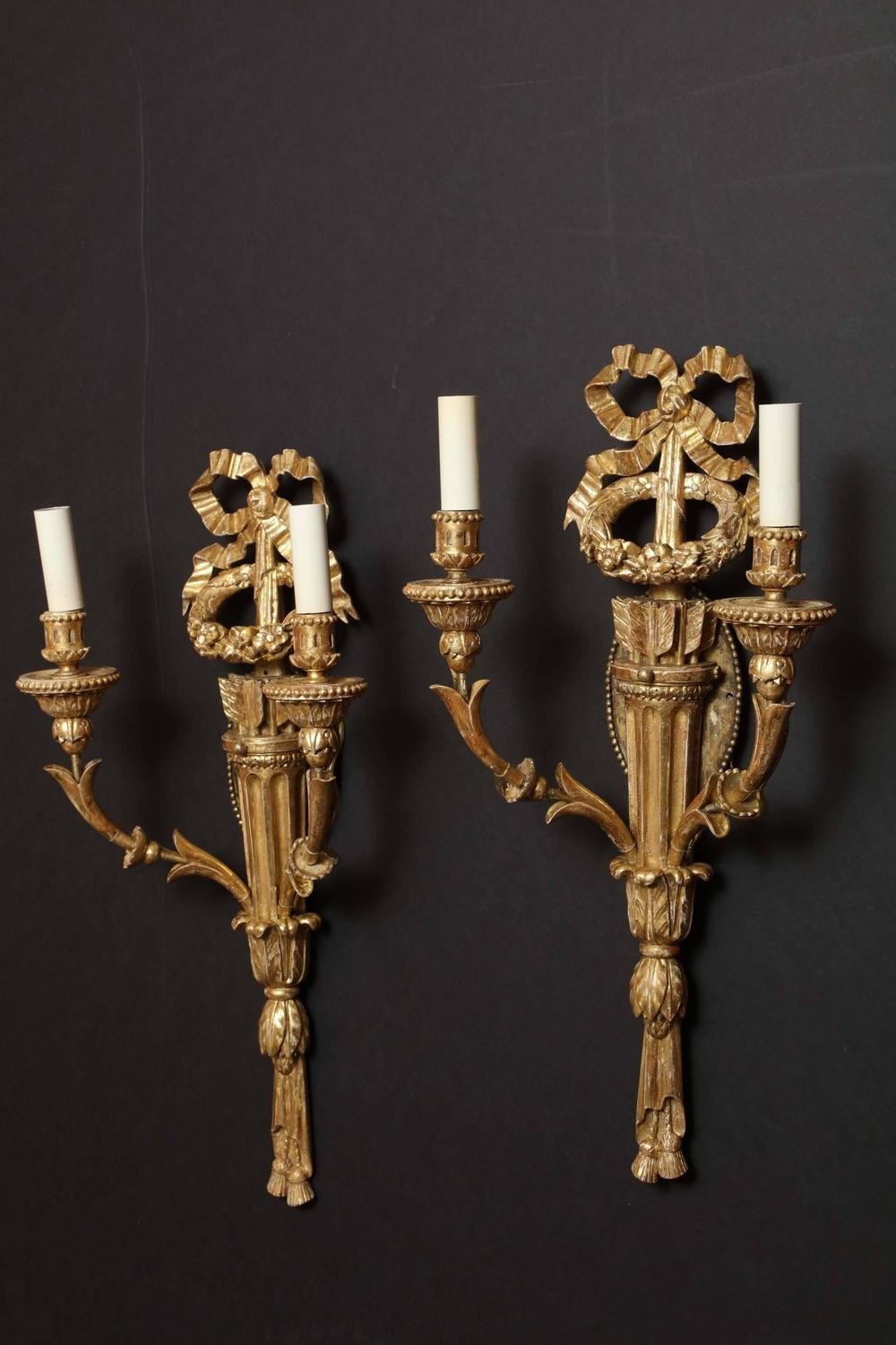 Fine Carved Giltwood Sconces - English Georgian America