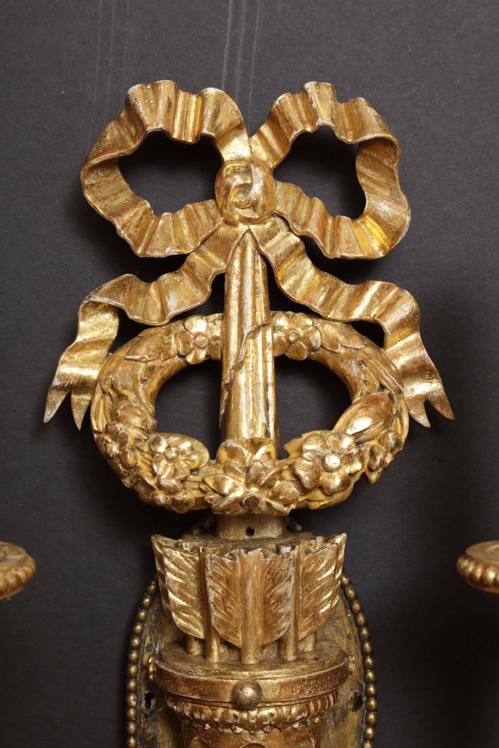 Fine Carved Giltwood Sconces - English Georgian America