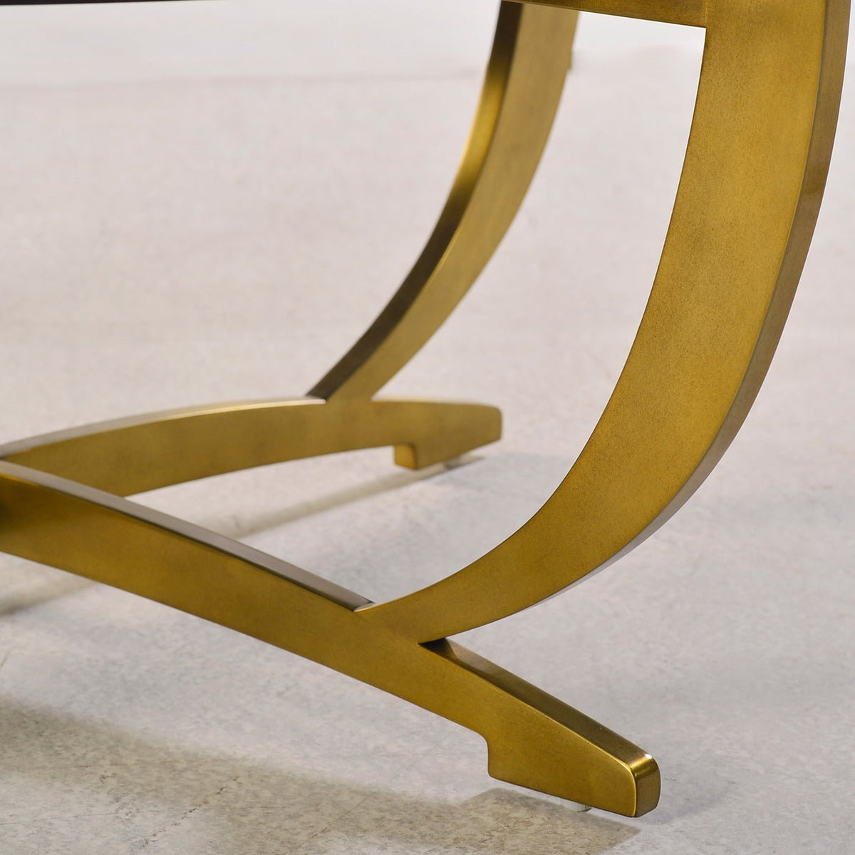 French Art Deco Round Side Table - English Georgian America