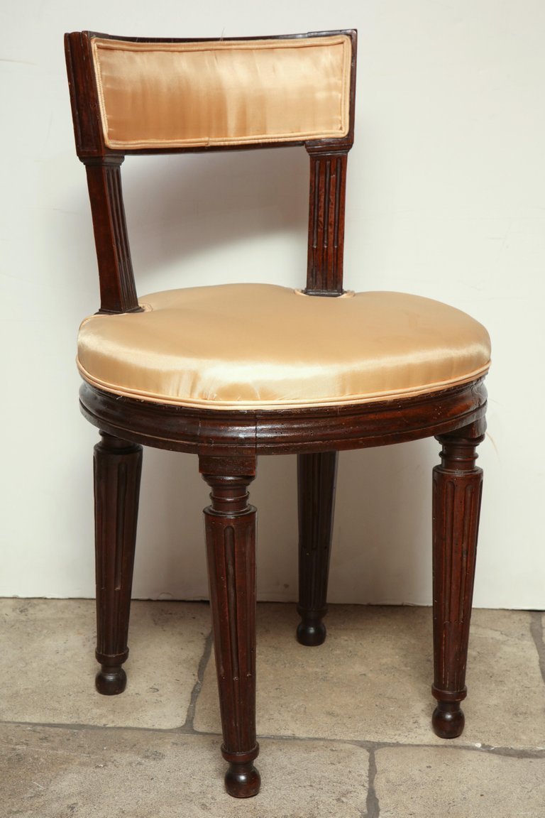 French Dressing Stool - English Georgian America