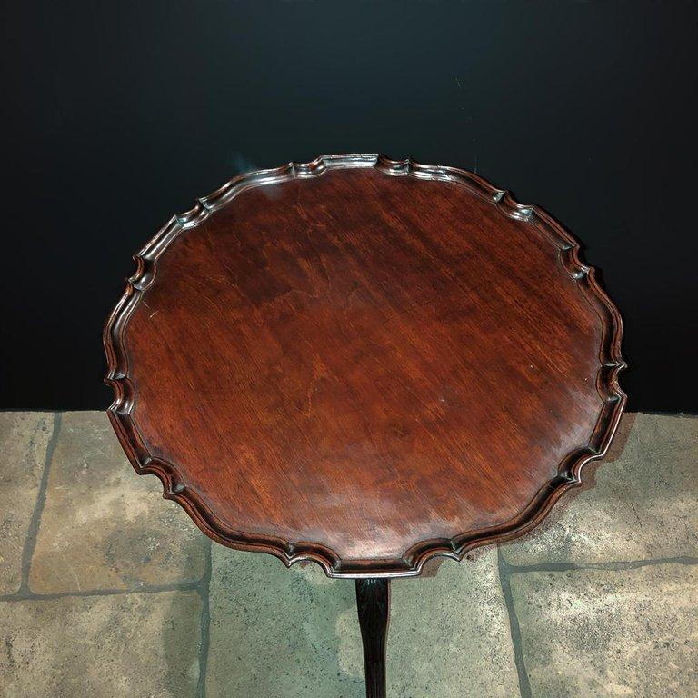 George II Mahogany Scroll Foot Pie Crust Table - English Georgian America