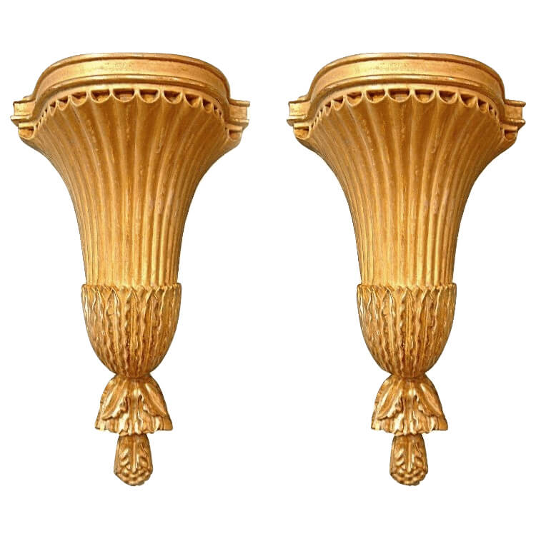 George III Adam Style Wall Bracket - English Georgian America