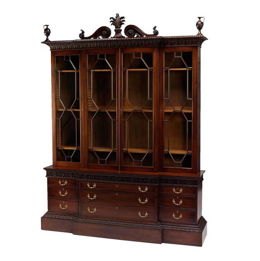 George III Mahogany Breakfront Bookcase - English Georgian America