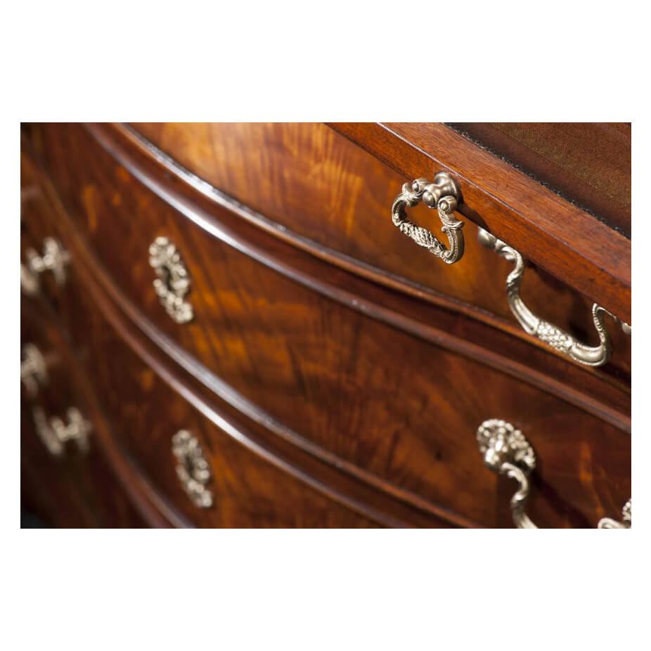 George III Mahogany Chest of Drawers - English Georgian America