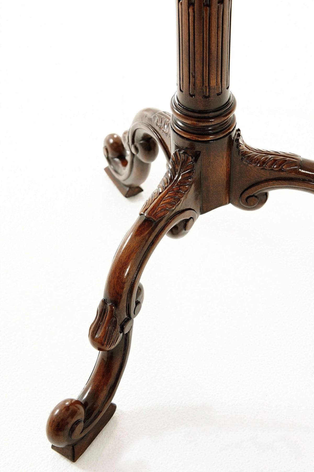 George III Style Parquetry Oval Side Table - English Georgian America