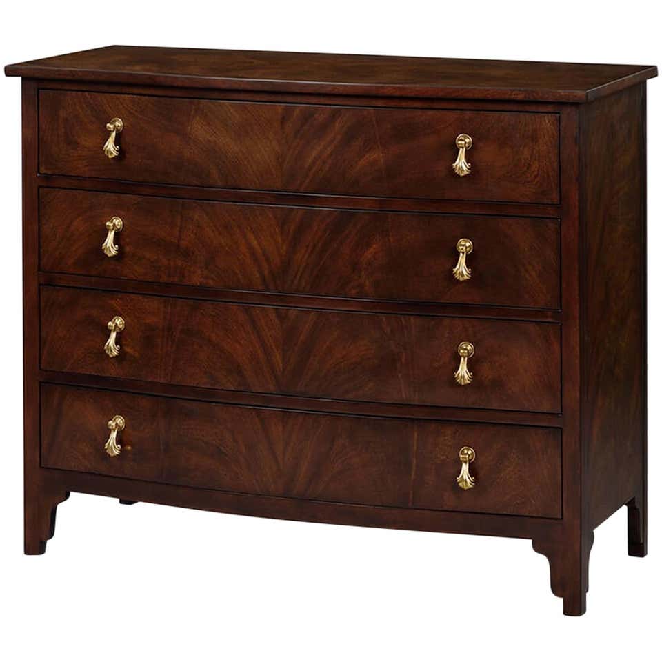 Georgian Bowfront Mahogany Chest - English Georgian America