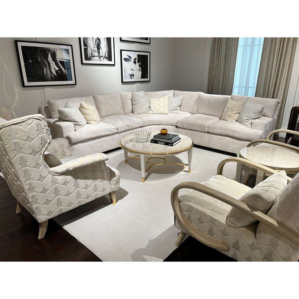 Hollywood Regency Round Side Table - English Georgian America