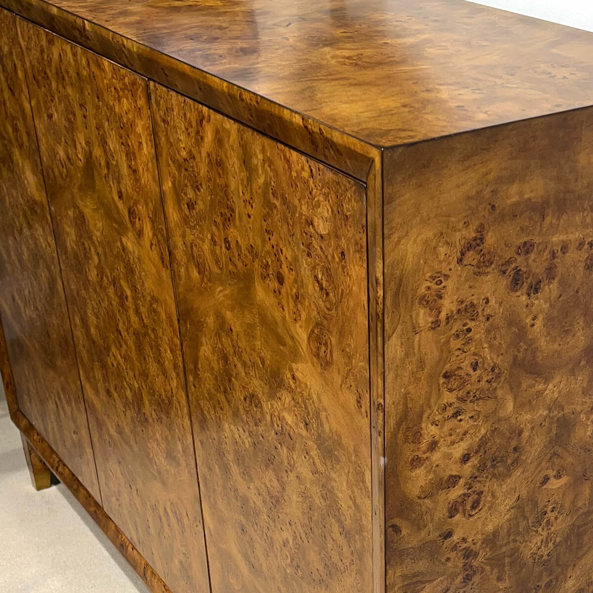 Mid Century Burl Credenza - English Georgian America