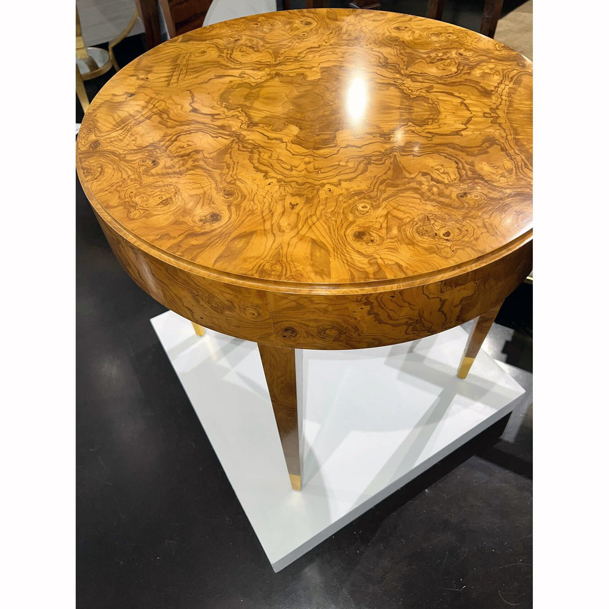 Olive Ashe Burl Side Table - English Georgian America
