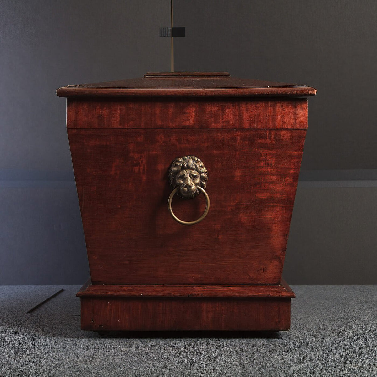 Regency Mahogany Cellarette - English Georgian America