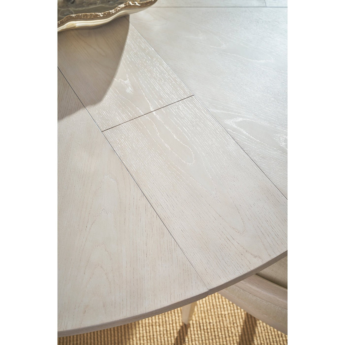 Round White Coastal Jupe Dining Table - English Georgian America