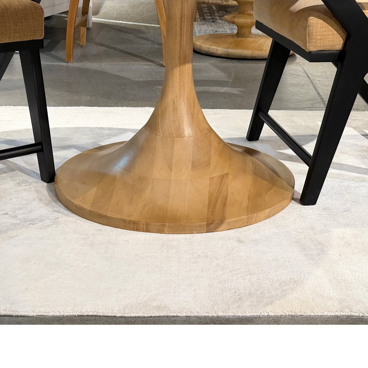 Small French Modern Tulip Dining Table - English Georgian America