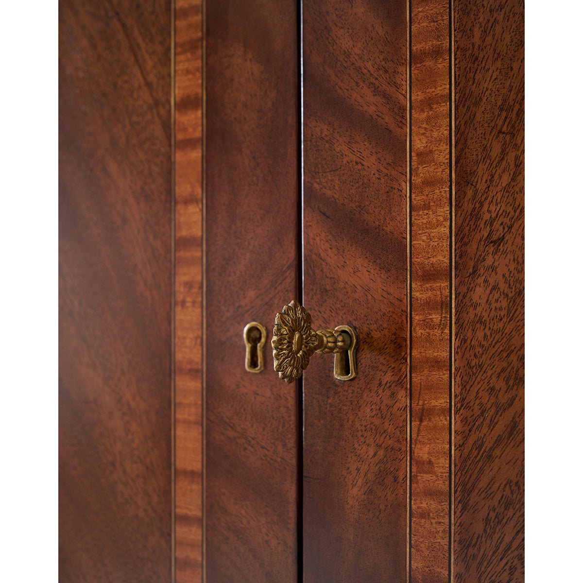 Traditional English Sideboard - English Georgian America