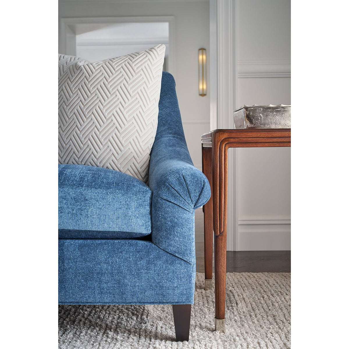 Walnut Art Deco Side Table - English Georgian America